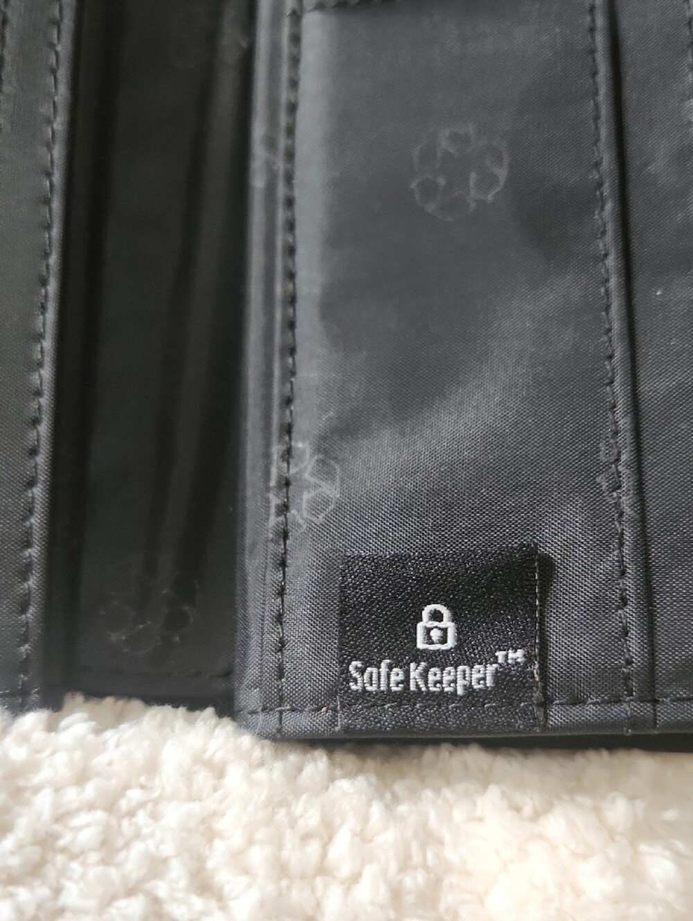 Source Unknown Pink Floral Wallet on Black - Picture 4 of 11
